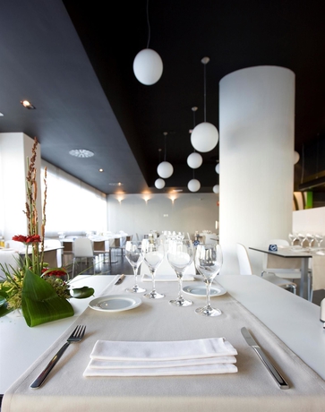 Imagen del bar/restaurante del Hotel Zentral Castellana Norte. Foto 2