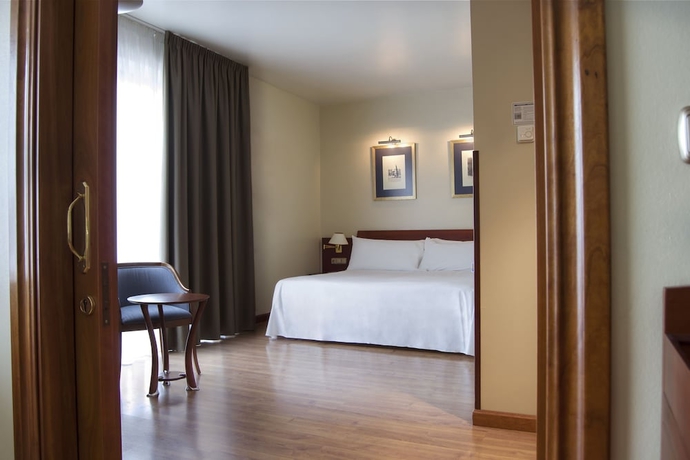 Imagen de la habitación del Hotel Zentral Gij&oacute;n Rey Pelayo. Foto 2