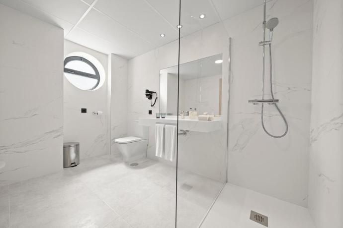 Imagen de la habitación del Hotel Zentral Gij&oacute;n Rey Pelayo. Foto 10