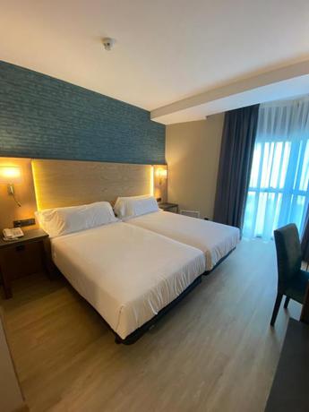 Imagen de la habitación del Hotel Zentral Gij&oacute;n Rey Pelayo. Foto 13