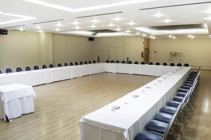 Imagen de los interiores del Hotel Zentral Parque. Foto 10