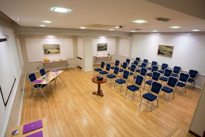 Imagen de los interiores del Hotel Zentral Ramiro I Oviedo. Foto 13