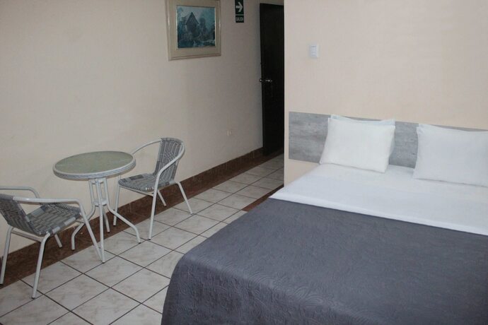 Imagen de la habitación del Hotel Zentrico. Foto 19