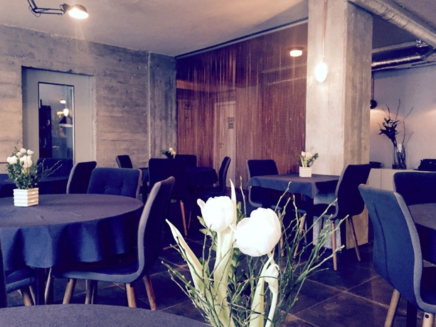 Imagen de los interiores del Hotel Zentrum, Frankfurt. Foto 15