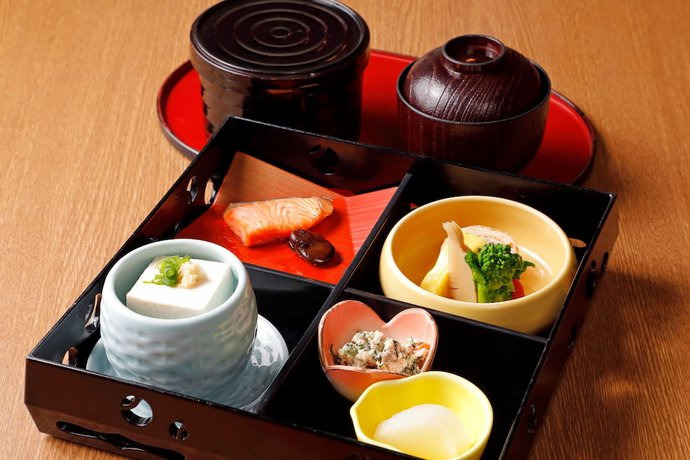 Imagen del bar/restaurante del Hotel Zentsuji Grand Hotel. Foto 6