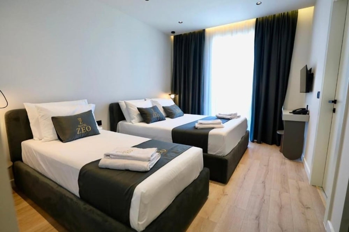 Imagen de la habitación del Hotel Zeo. Foto 12
