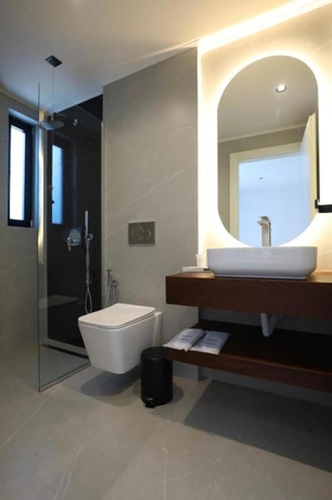 Imagen de la habitación del Hotel Zeo. Foto 15