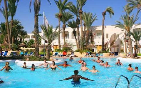 Imagen de la piscina del Hotel Zephir and Spa. Foto 9