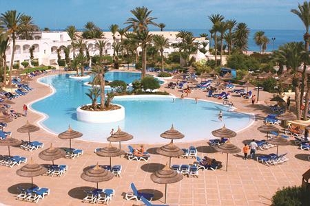 Imagen de la piscina del Hotel Zephir and Spa. Foto 10