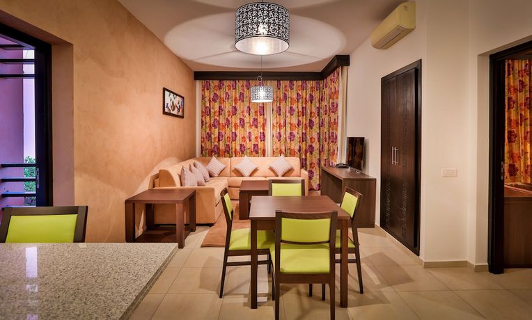 Imagen de la habitación del Hotel Zephyr Club Resort and Spa. Foto 6