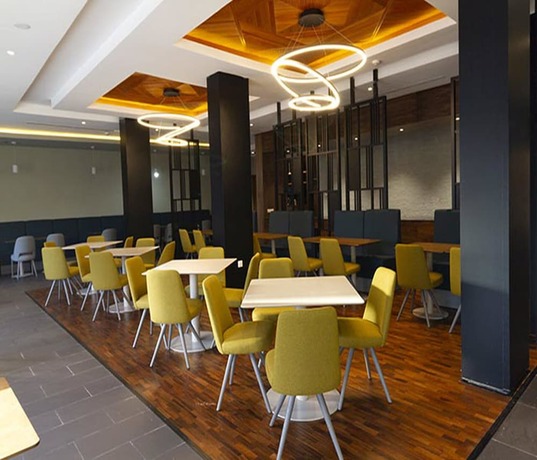 Imagen del bar/restaurante del Hotel Zephyr Ifrane. Foto 9