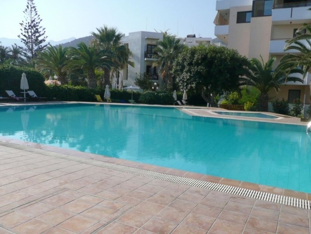 Imagen general del Hotel Zephyros, Stalos. Foto 6