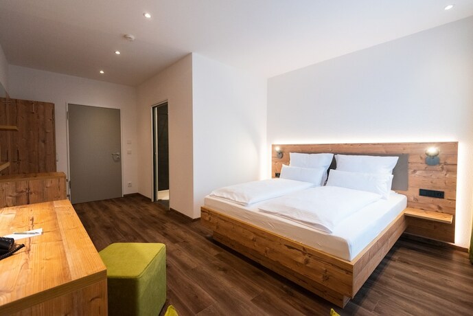 Imagen de la habitación del Hotel Zeppelin. Foto 15