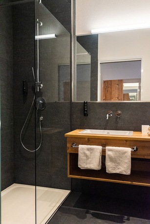 Imagen general del Hotel Zeppelin. Foto 10