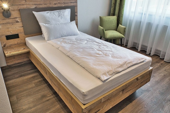 Imagen de la habitación del Hotel Zeppelin. Foto 18