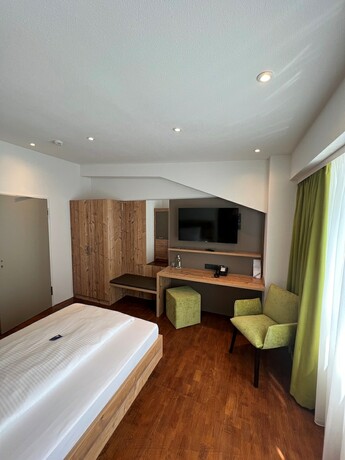 Imagen de la habitación del Hotel Zeppelin. Foto 20