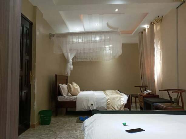 Imagen general del Hotel Zeptan. Foto 12