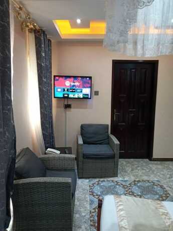 Imagen de la habitación del Hotel Zeptan. Foto 22