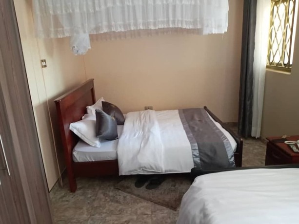 Imagen de la habitación del Hotel Zeptan. Foto 25