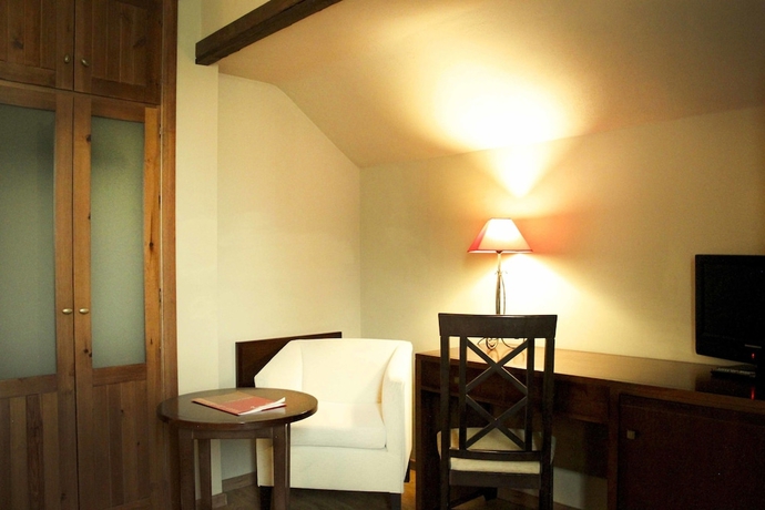 Imagen de la habitación del Hotel Zerbinetta. Foto 10