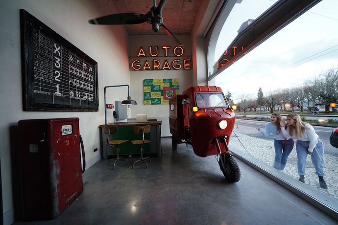 Imagen de los interiores del Hotel Zero Box Lodge Coimbra. Foto 6