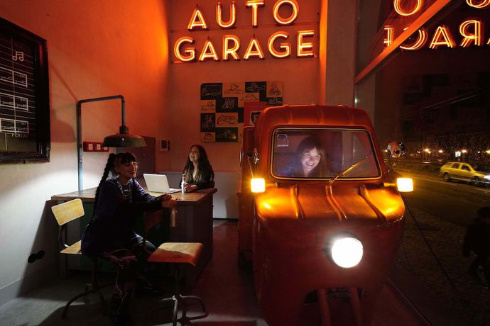 Imagen de los interiores del Hotel Zero Box Lodge Coimbra. Foto 9