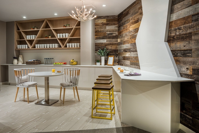 Imagen de los interiores del Hotel Zero Degrees Danbury. Foto 17