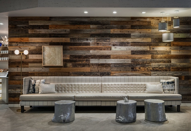 Imagen de los interiores del Hotel Zero Degrees Danbury. Foto 18