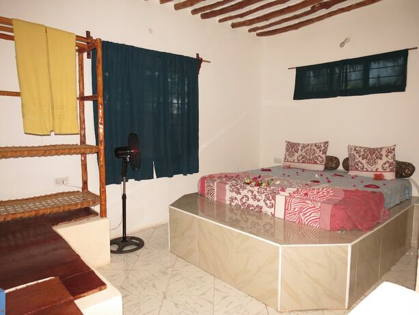 Imagen de la habitación del Hotel Zeru Zeru. Foto 13