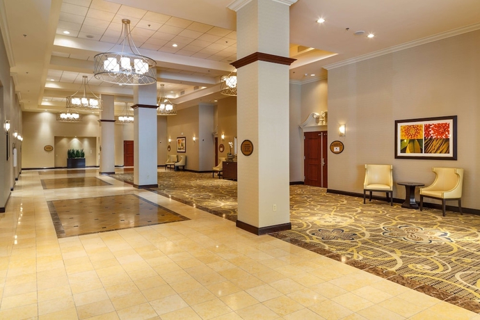Imagen de los interiores del Hotel Zessa Orange County Airport, a DoubleTree by Hilton. Foto 15