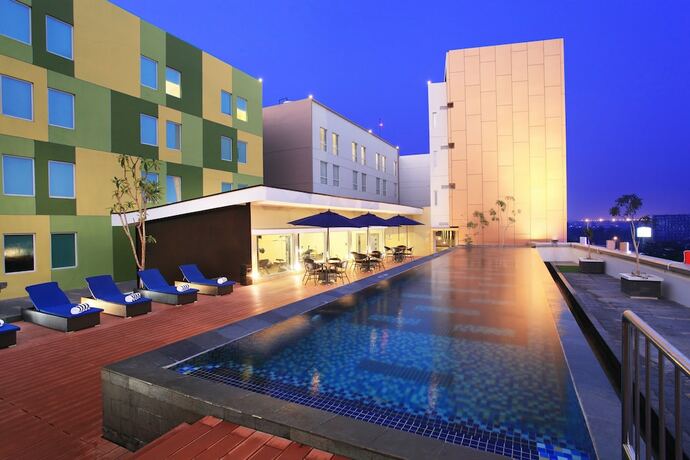 Imagen general del Hotel Zest Airport Jakarta. Foto 7