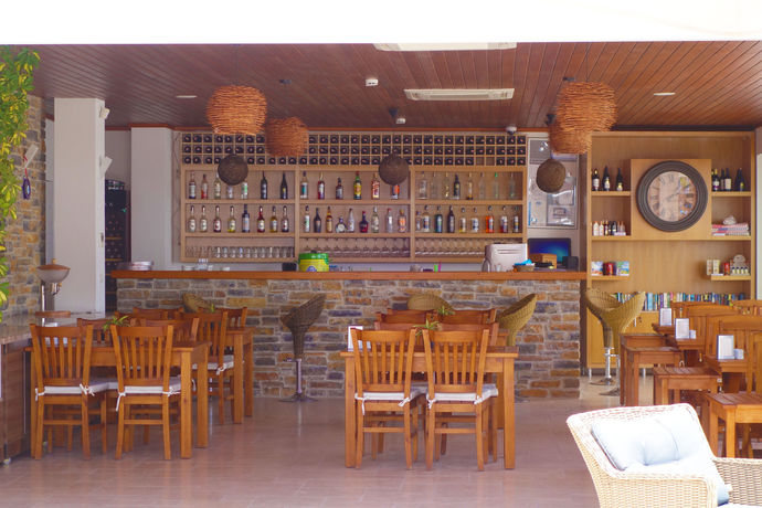 Imagen del bar/restaurante del Hotel Zest Exclusive and Spa. Foto 9