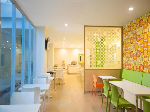 Imagen del bar/restaurante del Hotel Zest Hotel Bogor. Foto 6