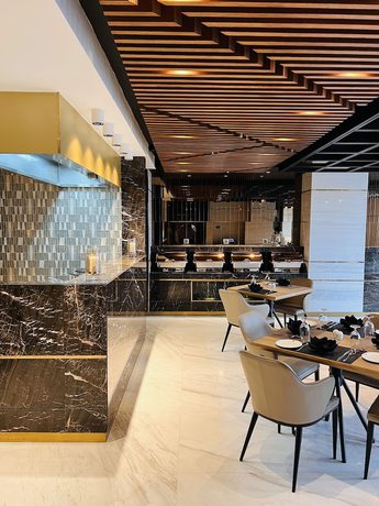 Imagen del bar/restaurante del Hotel Zest Metropole. Foto 6