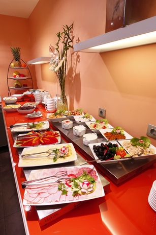 Imagen del bar/restaurante del Hotel Zeus Essence Bucharest Central. Foto 3