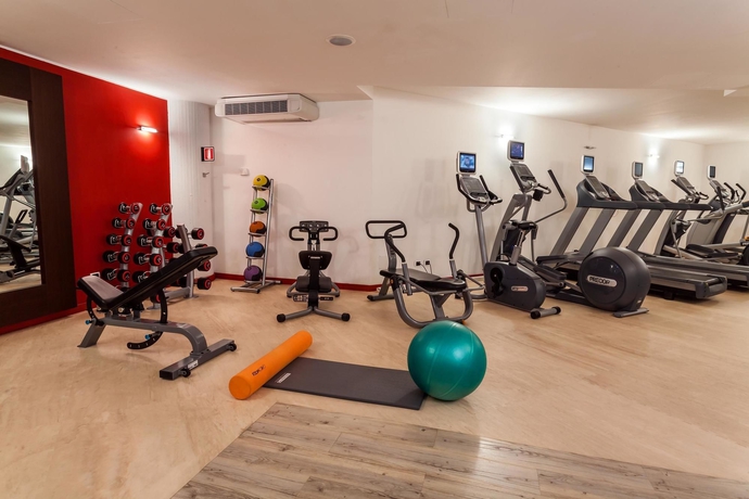 Imagen de los interiores del Hotel Zeus Essence Dolce by Wyndham Milan Malpensa. Foto 16