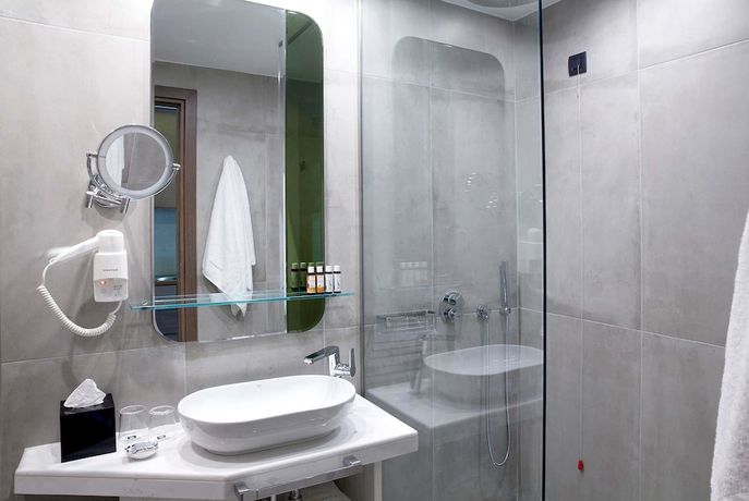 Imagen de la habitación del Hotel Zeus Essence Wyndham Athens Residence. Foto 10