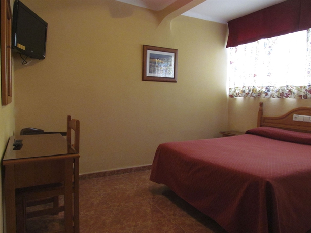 Imagen de la habitación del Hotel Zeus, Málaga. Foto 5