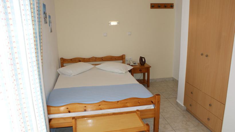 Imagen de la habitación del Hotel Zeus, Naxos. Foto 2
