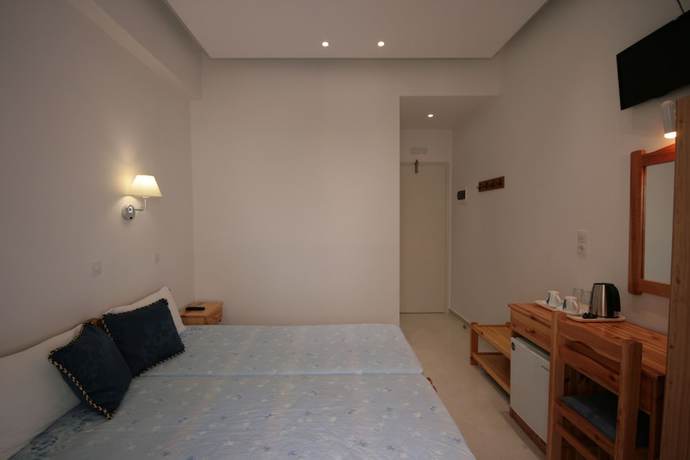 Imagen de la habitación del Hotel Zeus, Naxos. Foto 3