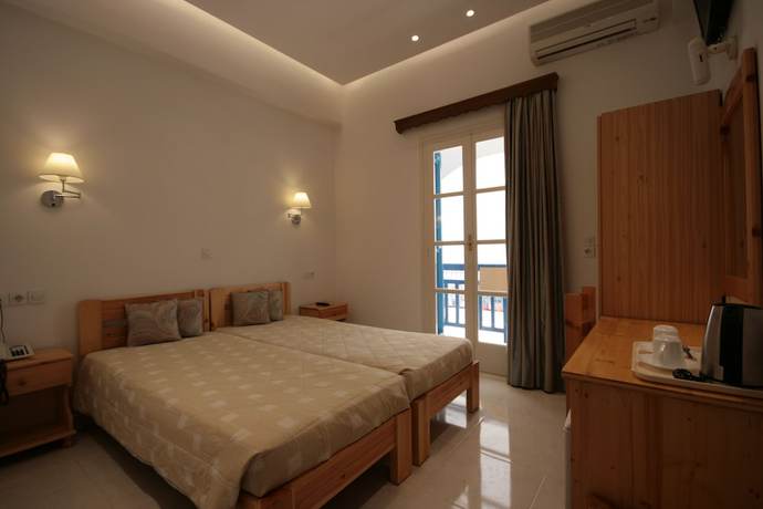 Imagen de la habitación del Hotel Zeus, Naxos. Foto 7