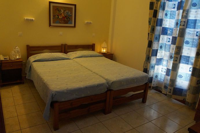 Imagen de la habitación del Hotel Zeus, Naxos. Foto 9