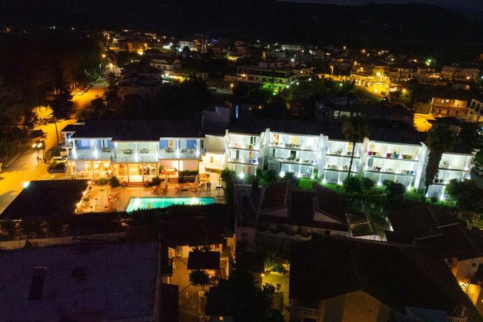 Imagen general del Hotel Zeus Paradise Ammoudia. Foto 18