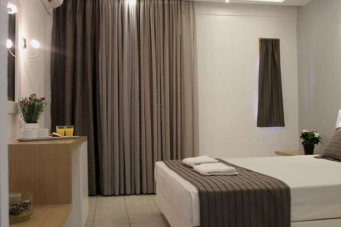 Imagen de la habitación del Hotel Zeus, Platamon. Foto 3