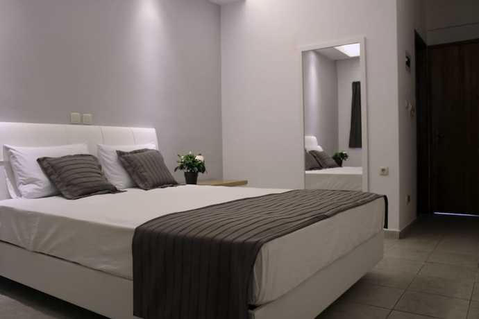 Imagen de la habitación del Hotel Zeus, Platamon. Foto 16