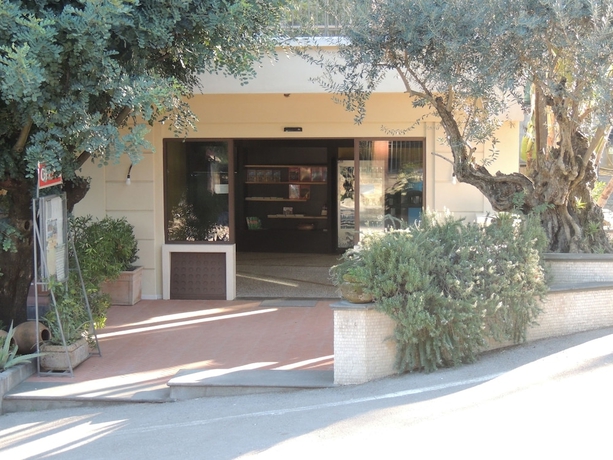 Imagen de los interiores del Hotel Zeus Pompei. Foto 12