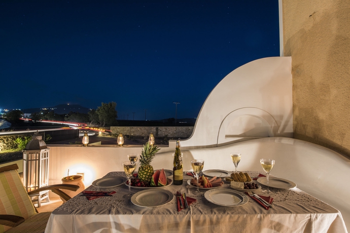 Imagen del bar/restaurante del Hotel Zeus Residence, Akrotiri. Foto 7