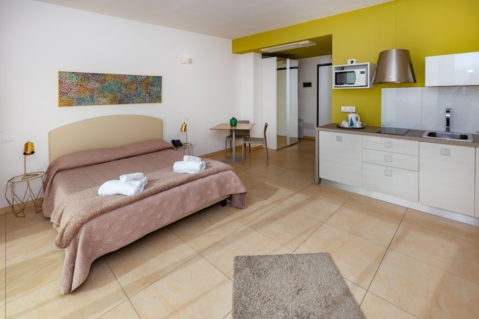 Imagen de la habitación del Hotel Zeus Residence. Foto 3