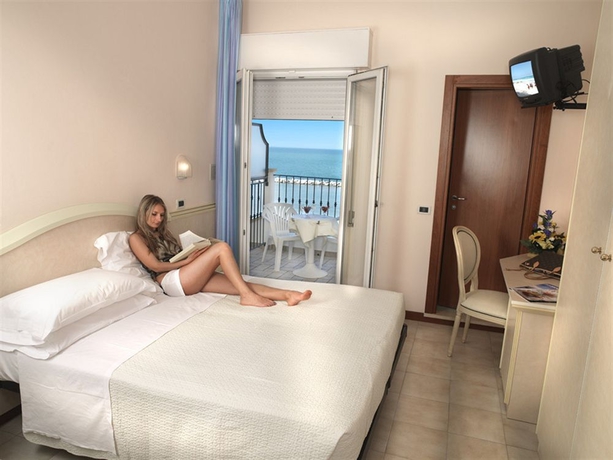 Imagen de la habitación del Hotel Zeus, Rimini. Foto 5