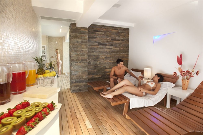 Imagen de los interiores del Hotel Zeus, Rimini. Foto 12